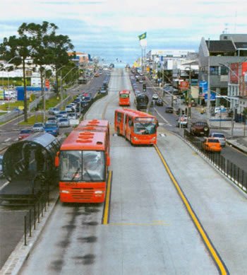 A mobilidade urbana e o pavimento de concreto (R&V75)