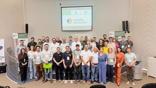 Workshop em Cascavel discute futuro da indústria de artefatos